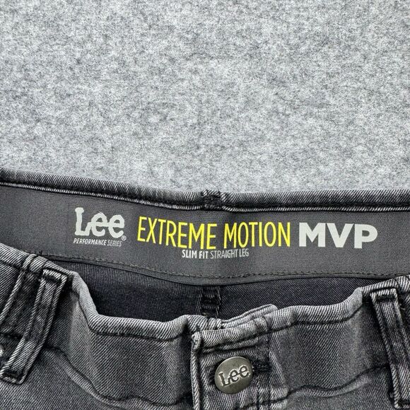 Lee Extreme Motion MVP Jeans Mens 42x30 Gray Regular Fit Straight Leg - Picture 3 of 9
